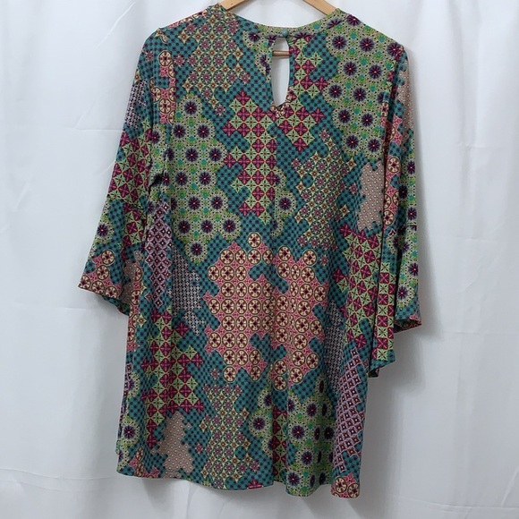 Women’s Annabelle Bell Sleeve Blouse Size Large EUC - Picture 7 of 9
